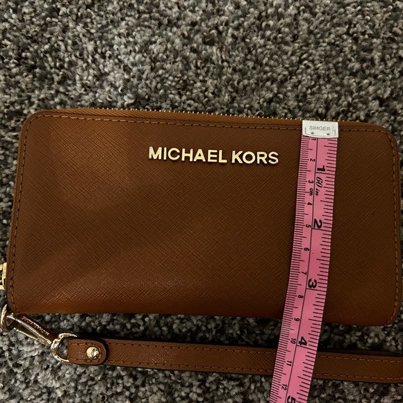 Michael Kors Wristlet Wallet - Picture 7 of 7